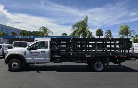 F-550 16′ FlatBed With LiftGate (With Sides)-3